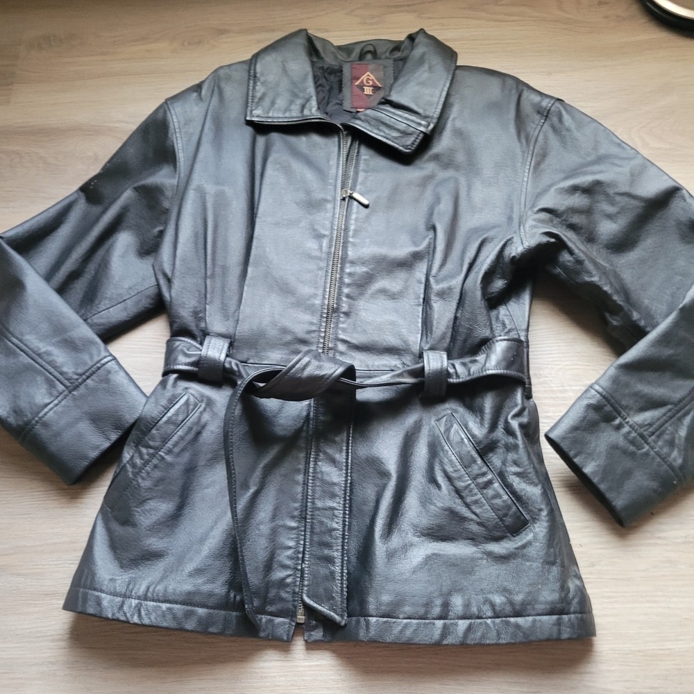 G-III Women Leather Jacket Medium Black Genuine Leather Belted Zip Trench Moto